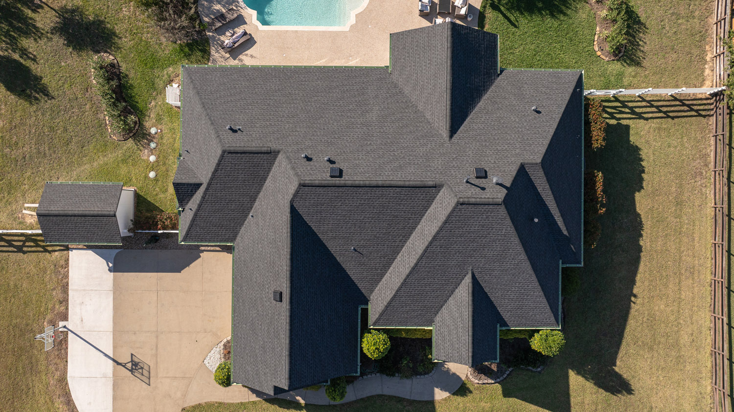 AMW-Construction-And-Roofing-Silhouette-04